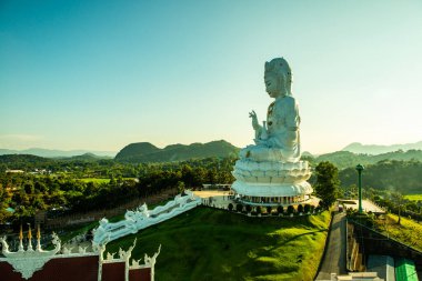 Guan Yin heykeli Hyuaplakang tapınağında, Tayland.