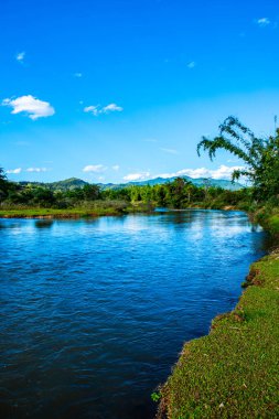 Mueang Khong bölgesindeki nehir, Tayland.