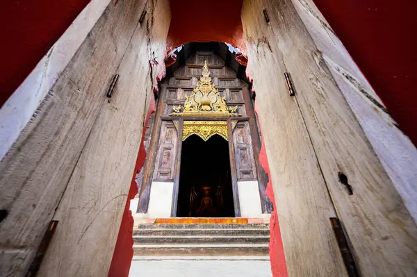 Entrance Frame Old Church Phan Tao Temple Chiang Mai Province — Foto de Stock