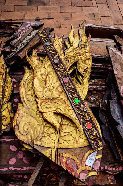Древняя Резьба Дереву Тайском Храме Провинция Чиангмай — стоковое фото