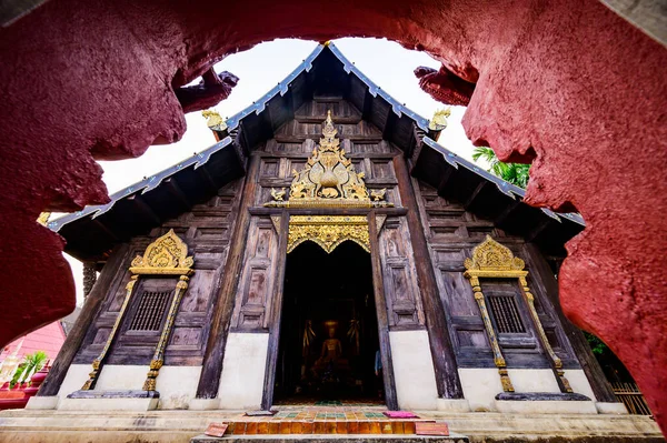 Entrance Frame Old Church Wat Phan Tao Chiang Mai Province — Stok fotoğraf