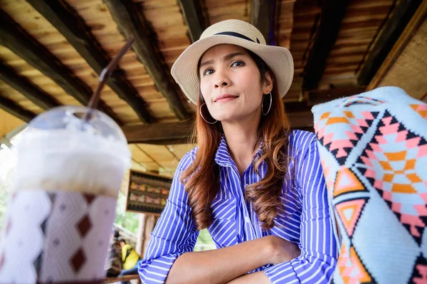 Thai Girl Blue Dress Coffee Shop Nan Province — Foto de Stock