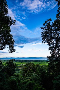 Analyo Thipayaram tapınağındaki Kwan Phayao bakış açısı, Tayland.