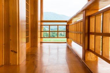 Doğal manzaralı Japon tarzı koridor, Tayland.