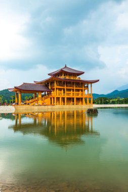 Hinoki, Tayland 'da Japon tarzı bir kale..