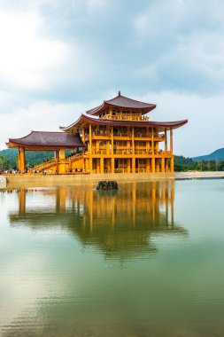 Hinoki, Tayland 'da Japon tarzı bir kale..