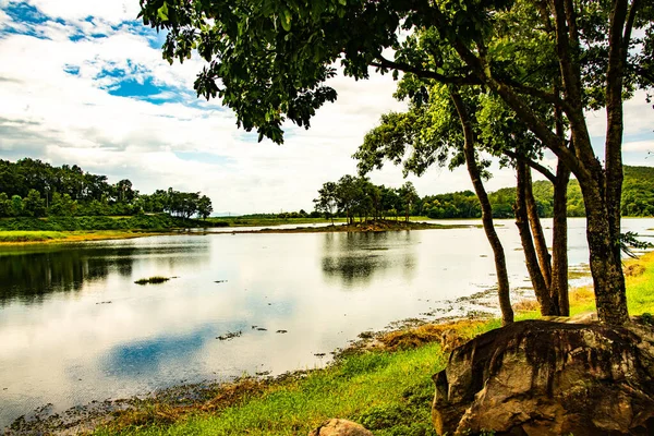 泰国Mae Puem水库景观图 — 图库照片