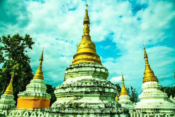 Świątynia Chedi Sao Lang Prowincji Lampang Tajlandia — Zdjęcie stockowe