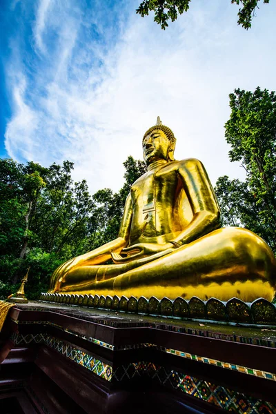 Gyönyörű Arany Buddha Szobor Analyo Thipayaram Templom Thaiföld — Stock Fotó