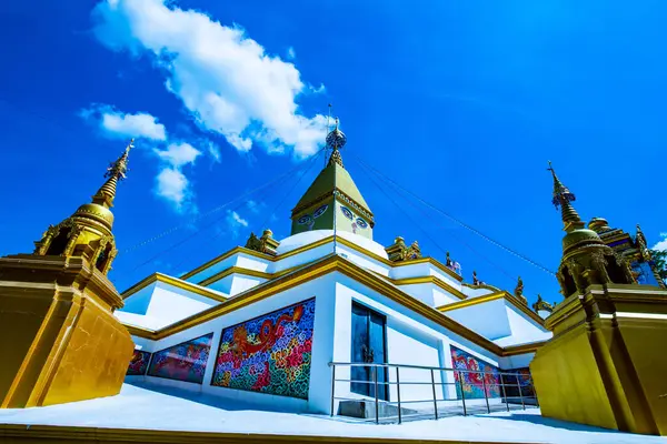 Hermoso Edificio Asorm Phrom Thada Budtha Sathan Tailandia —  Fotos de Stock