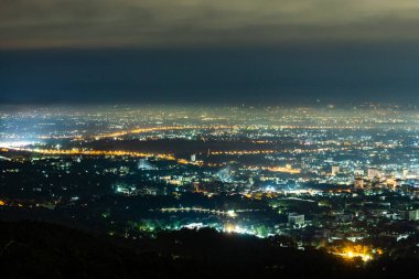 Gece Chiangmai şehri, Tayland.