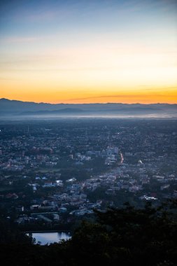 Sabahın erken saatlerinde Chiang Mai şehri, Tayland.