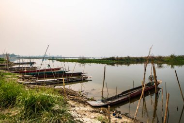 Kwan Phayao Gölü, Tayland 'da balıkçı teknesi.