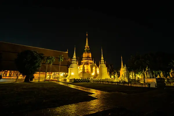 Templo Suan Dok Noite Tailândia — Fotografia de Stock