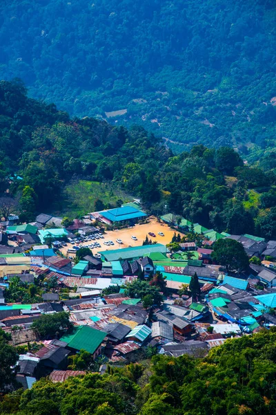 Dağ Manzaralı Doi Pui Mong Tepe Köyü Tayland — Stok fotoğraf