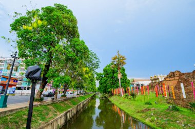 CHIANG MAI, THAILAND - April 13, 2021 : City Moat and Street at Hua Lin Corner in Chiangmai Province during Songkran Festival, Thailand.