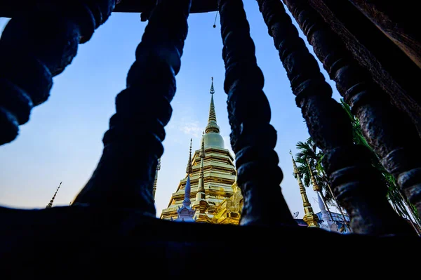 Ancient Golden Pagoda Wooden Balustrade Foreground Wat Phan Tao Chiang — Stock fotografie