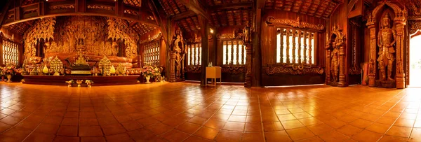 Panorama Image Reclining Buddha Beautiful Wooden Building Wat Luang Khun — Foto de Stock