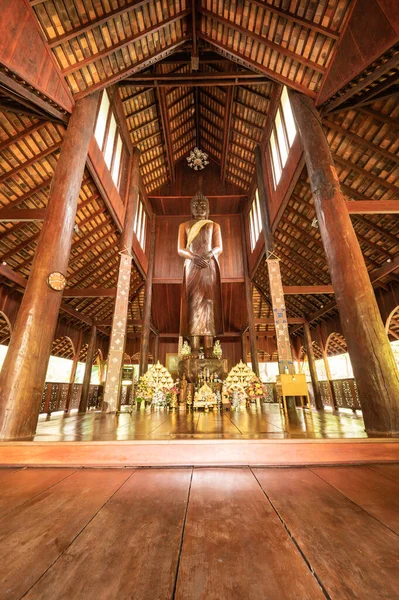 Chiang Mai Thailand March 2022 Wooden Standing Buddha Wat Luang — Stock Fotó