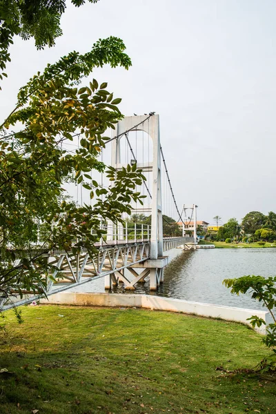 Pont Suspendu Dans Lac Nong Somboon Thaïlande — Photo