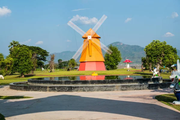 Magnifique Moulin Vent Dans Parc Thaïlande — Photo