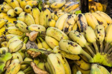 Bir grup ekilmiş muz, Tayland.