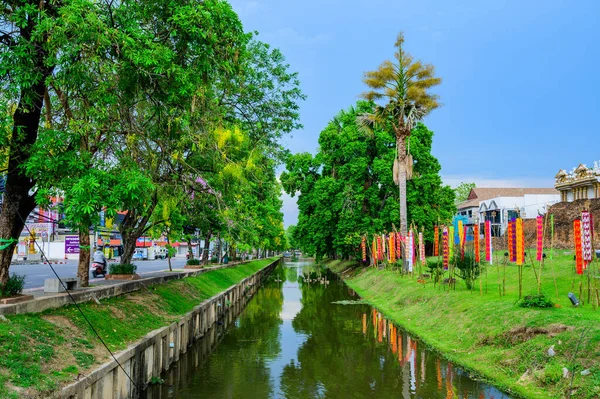 2021年4月13日 泰国松坎节期间 清迈华林角的城市护城河和街道 — 图库照片