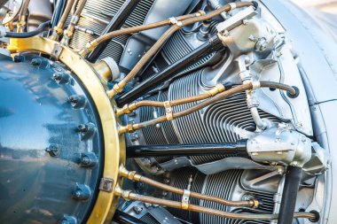 Uçak motoru, Tayland 'ı kapatın..