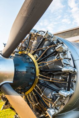 Uçak motoru, Tayland 'ı kapatın..