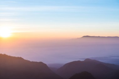 Mon Sone bakış açısıyla gün doğumu, Tayland.