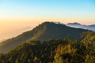 Mon Sone bakış açısıyla gün doğumu, Tayland.