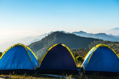 Tayland 'da, dağda kamp alanı..