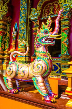 Himmapan hayvan heykeli Prayodkhunpol Wiang Kalong Tapınağı, Tayland.