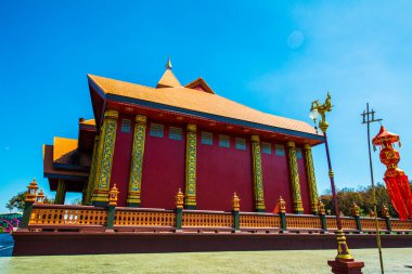 Prayodkhunpol 'deki güzel Tayland Kilisesi Wiang Kalong Tapınağı, Tayland.