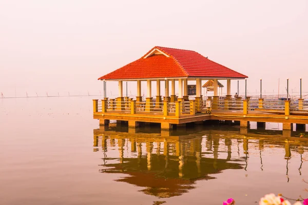 Дом Отдыха Озере Таиланд — стоковое фото