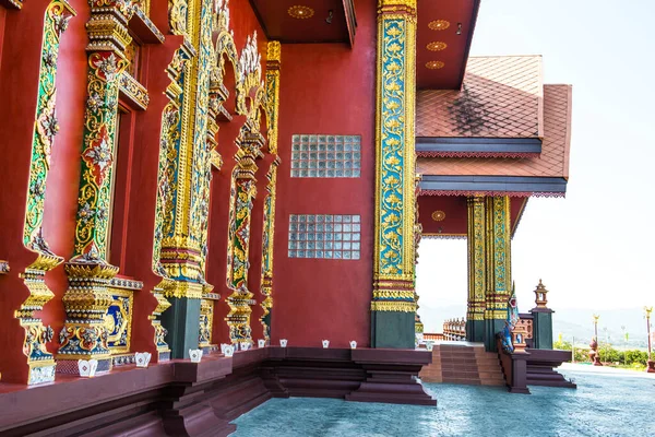 泰国Prayodkhunpol Wiang Kalong寺庙美丽的泰国风格教堂 — 图库照片