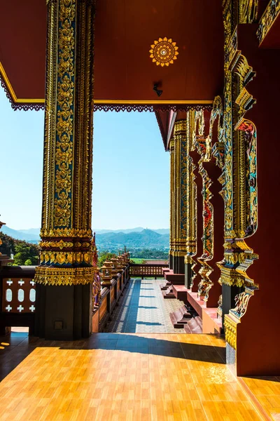 泰国Prayodkhunpol Wiang Kalong寺庙美丽的泰国风格教堂 — 图库照片