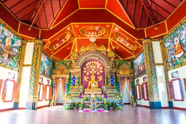 Hermosa Estatua Buda Templo Prayodkhunpol Wiang Kalong Tailandia —  Fotos de Stock