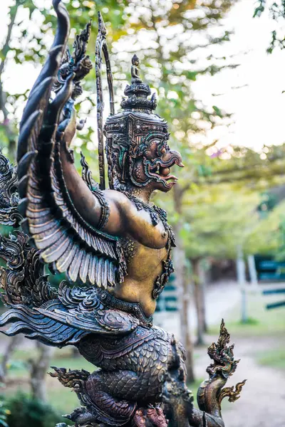 Standbeeld Van Garuda Cherntawan International Meditation Center Thailand — Stockfoto