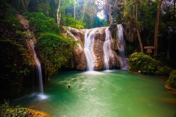 Sawan Waterfall Doi Phu Nang National Park Thailand — Zdjęcie stockowe