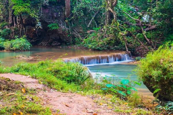 Doi Phu Nang Ulusal Parkı, Tayland 'daki Sawan şelalesinden.