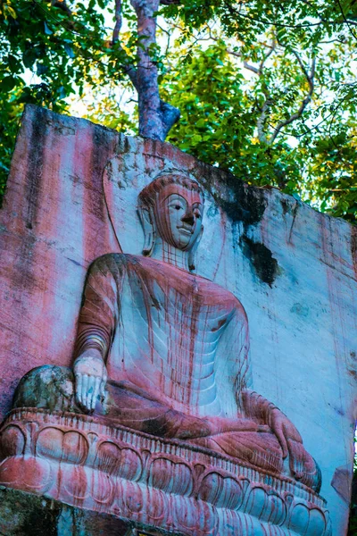 Σκάλισμα Τέχνης Βράχο Στο Ναό Huai Pha Kiang Ταϊλάνδη — Φωτογραφία Αρχείου