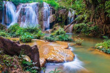 Doi Phu Nang Ulusal Parkı, Tayland 'daki Sawan şelalesinden.