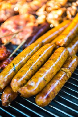 Izgarada Sai Aua, Tayland.