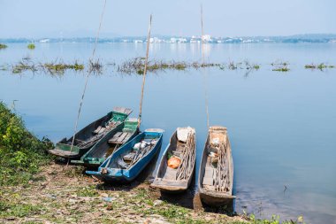 Kwan Phayao Gölü manzarası, Tayland.