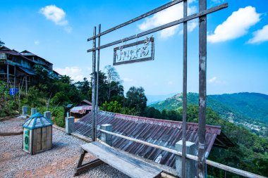 Chiang Rai 'nin Pha Hi köyündeki kontrol noktası..