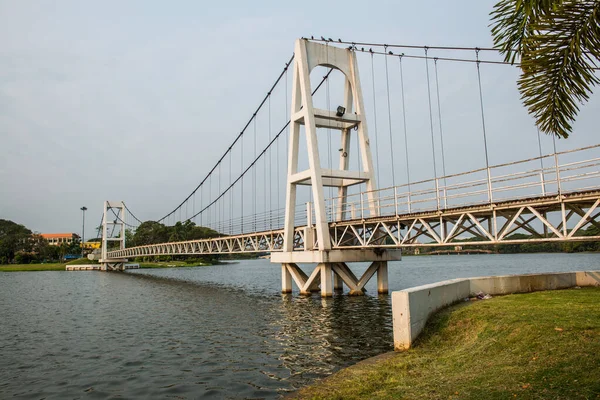 Подвесной Мост Озере Нонг Сомбун Таиланд — стоковое фото