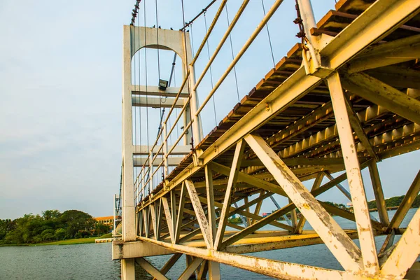 Ponte Suspensão Nong Somboon Lake Tailândia — Fotografia de Stock