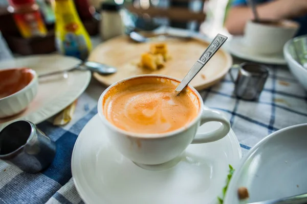 Чудовий Гарячий Молочний Чай Білій Чашці Таїланд — стокове фото