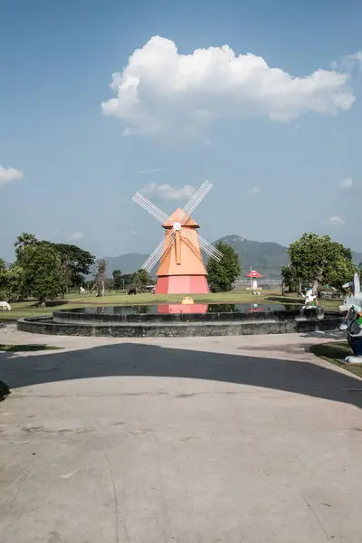 Magnifique Moulin Vent Dans Parc Thaïlande — Photo